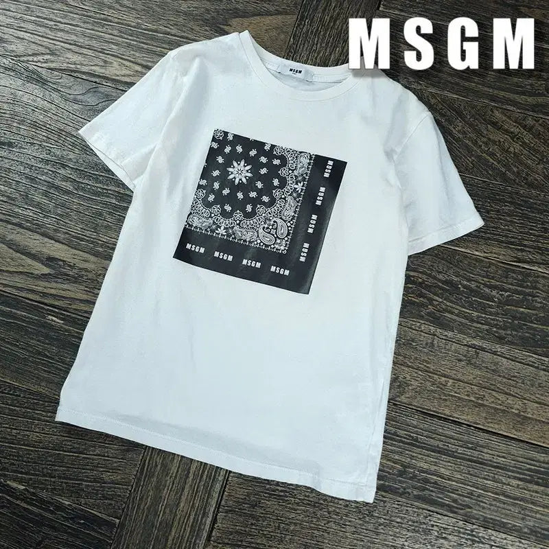 [BUNJANG] MSGM Bandana Graphic T-Shirt White / MSGM 엠에스지엠 반다나 그래픽 반팔티 화이트 M21991