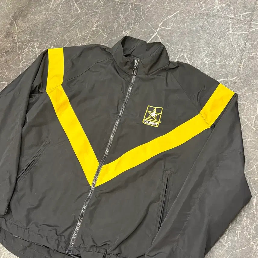 [BUNJANG] US Military IPFU Black Windbreaker Jacket (Size M) / M IPFU 미군 바람막이 블랙 자켓