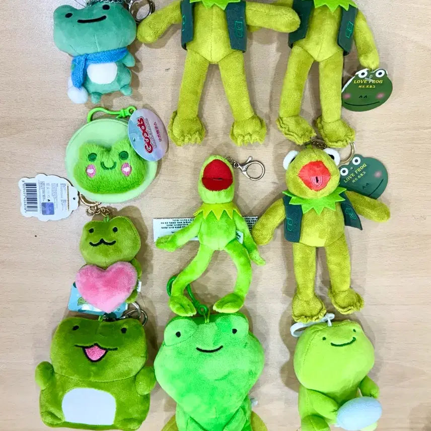 [BUNJANG] Frog Keyring Plush Toy / Frog귀여운 두꺼비개구리깨꾹이 인형뽑기 키링열쇠가방고리 인형keyeing 일괄