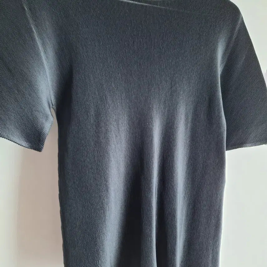 [BUNJANG] Dark Grey Pleated Short Sleeve T-Shirt Set / 플리츠 반팔 티셔츠 다크그레이