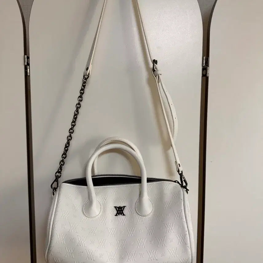 [BUNJANG] Anew Golf Pouch Crossbody Tote Shoulder Bag White / 어뉴 골프 파우치 크로스백  여성 토트백/숄더백 흰색