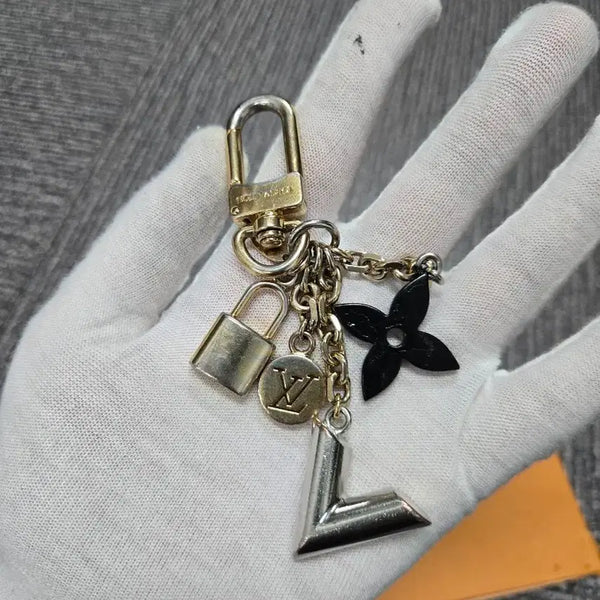 [BUNJANG] Louis Vuitton Flower Bag Charm / [특가][정품] 루이비통 플라워 백참