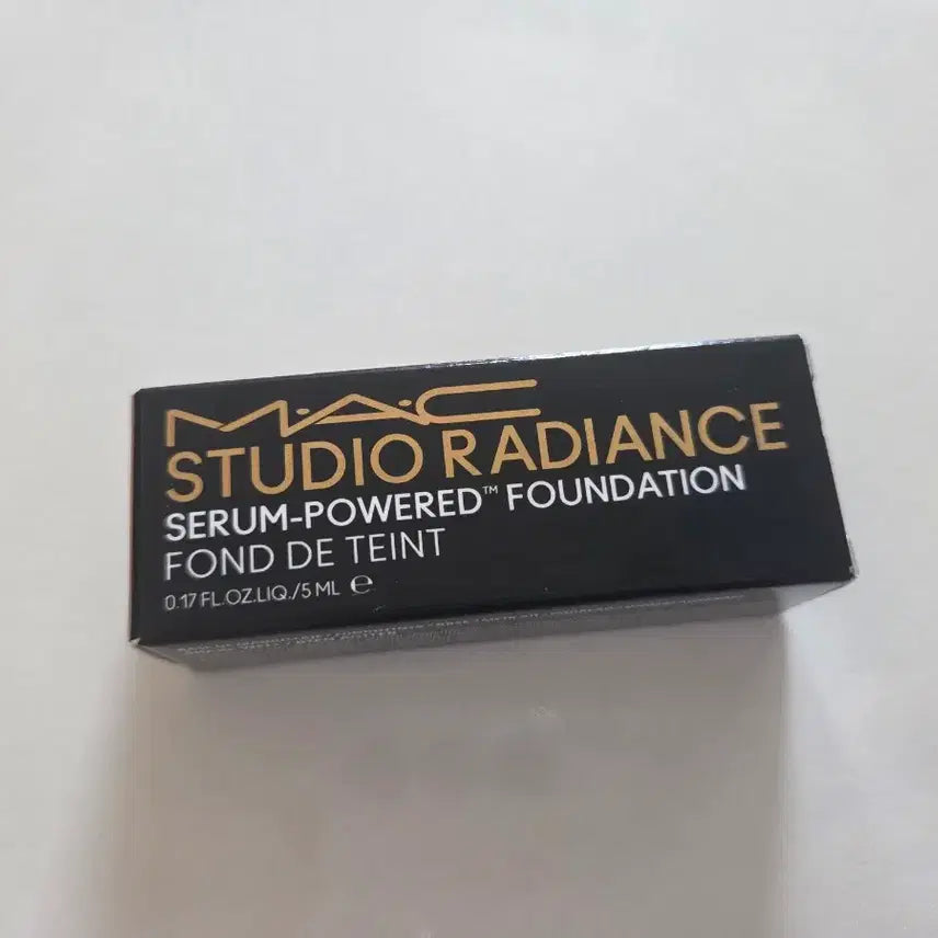 [BUNJANG] MAC Studio Radiance Serum Foundation Mini N12 Sealed / 맥 스튜디오 래디언스 세럼 파운데이션 미니 N12 미개봉