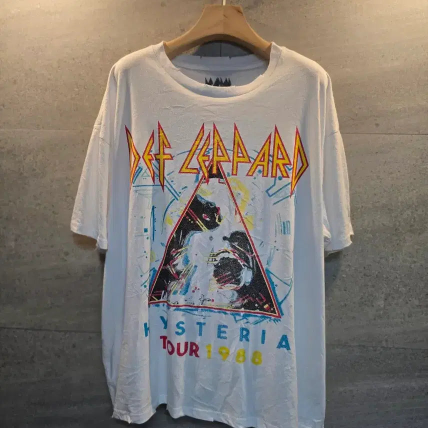 [BUNJANG] Def Leppard Official Merchandise T-Shirt / Def Leppard 오피셜굿즈. 티셔츠.