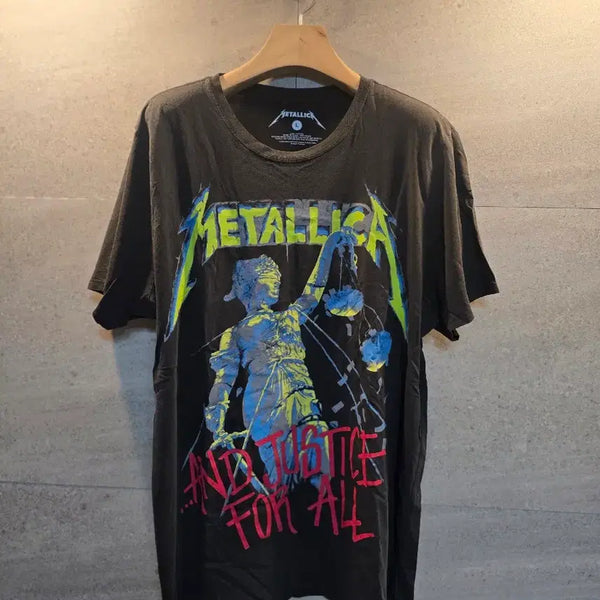 [BUNJANG] Metallica Official Band T-Shirt / Metallica. 오피셜굿즈 정품 반팔티.