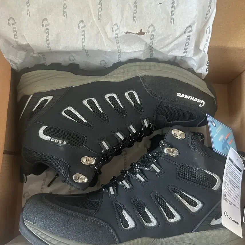 [BUNJANG] Falcon Hiking Boots 265mm / 펠콘 등산화 265mm 새상품 팝니다.