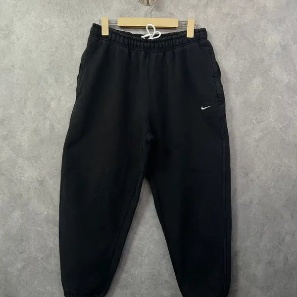 [BUNJANG] Nike Black Training Pants - Medium / 나이키 검정색 트레이닝 바지 M 춘추