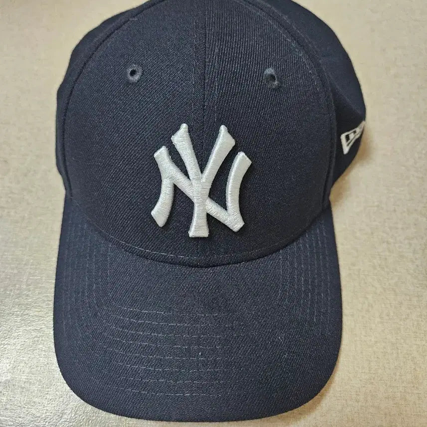 [BUNJANG] New Era NY Yankees 9FORTY Baseball Cap Navy / 뉴에라 NY 뉴욕양키스 9forty 볼캡 네이비