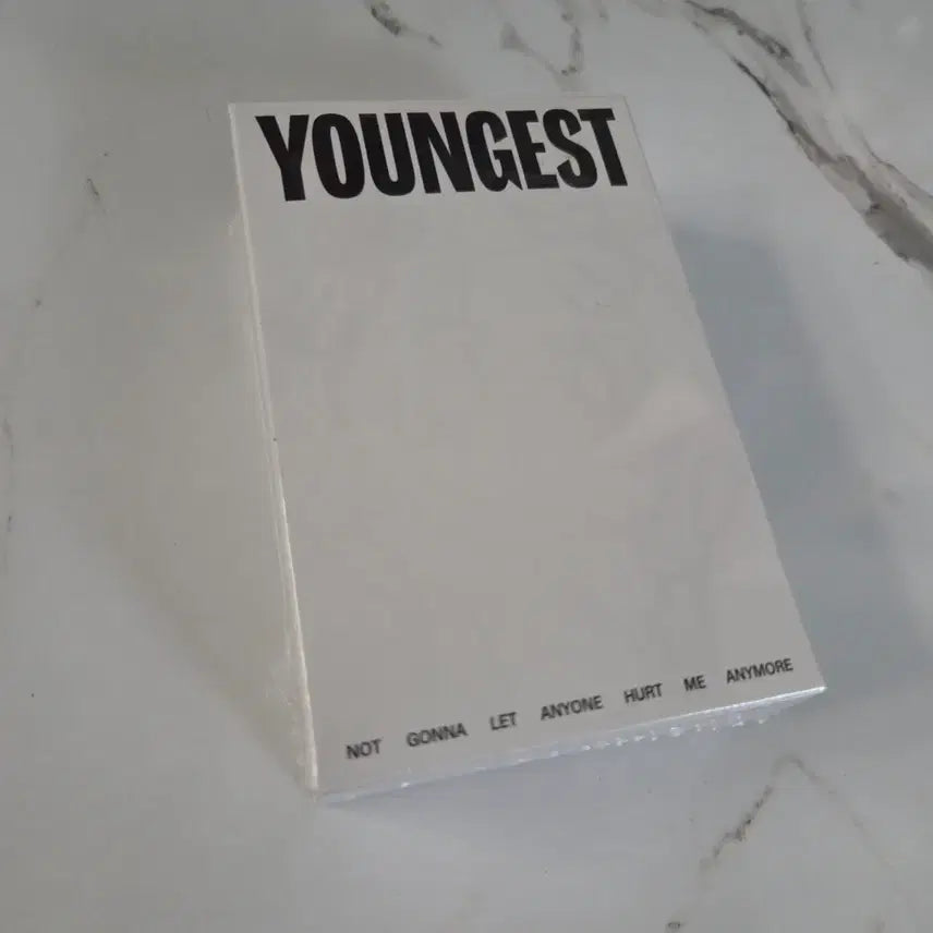 [BUNJANG] DAY6 Young K Solo Album 'YOUNGEST' Wallet and Keyring Version (Sealed) / day6 영케이 솔로앨범 wallet and keyring version 미개봉