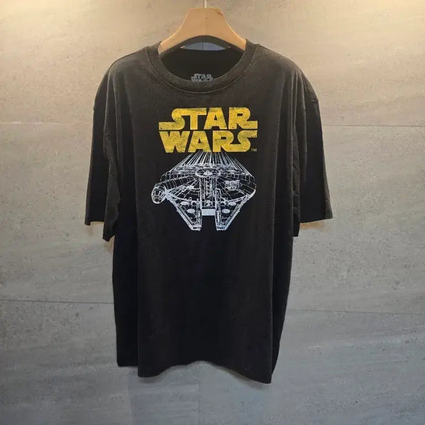 [BUNJANG] Star Wars Millennium Falcon Graphic T-Shirt / 스타워즈. 굿즈. 정품. 밀레니엄 팔콘. 반팔티.