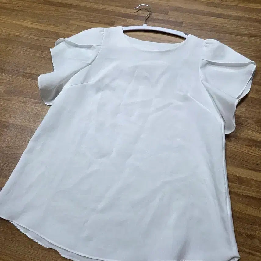 [BUNJANG] White Puff Sleeve Blouse / 하얀색 퍼프 소매 블라우스