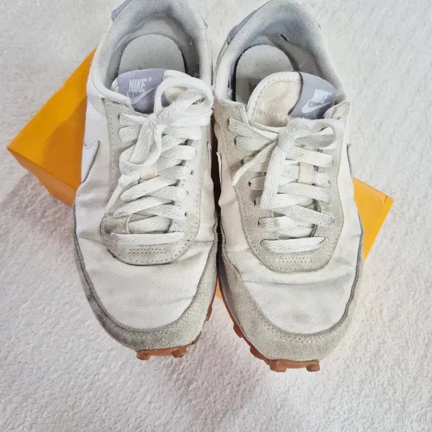 [BUNJANG] Nike Daybreak Ivory Sneakers / 나이키 운동화