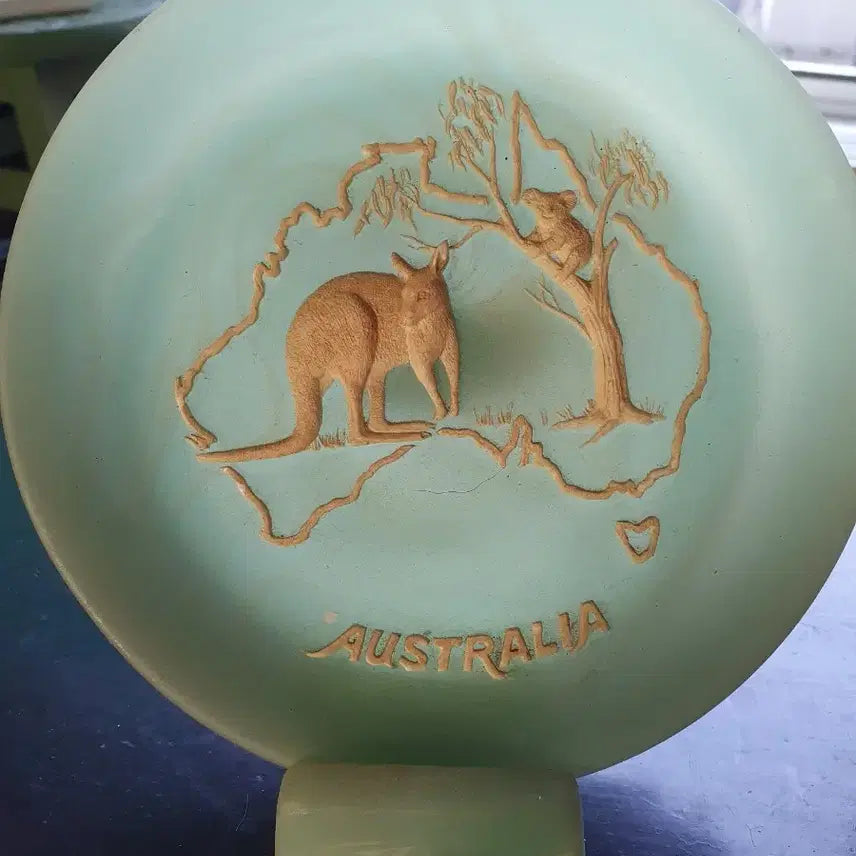 [BUNJANG] Marlestone "Genuine" Kangaroo & Koala Relief Decorative Plate (Australia) / 호주 정품 빈티지 마블스톤(Marlestone) 캥거루 코알라 입체 부조 장식 접시