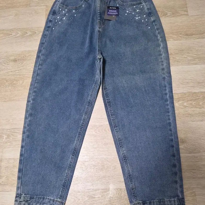 [BUNJANG] The Mommyz Pearl Embellished Wide Denim Pants / 청바지 진주 장식 데님 팬츠