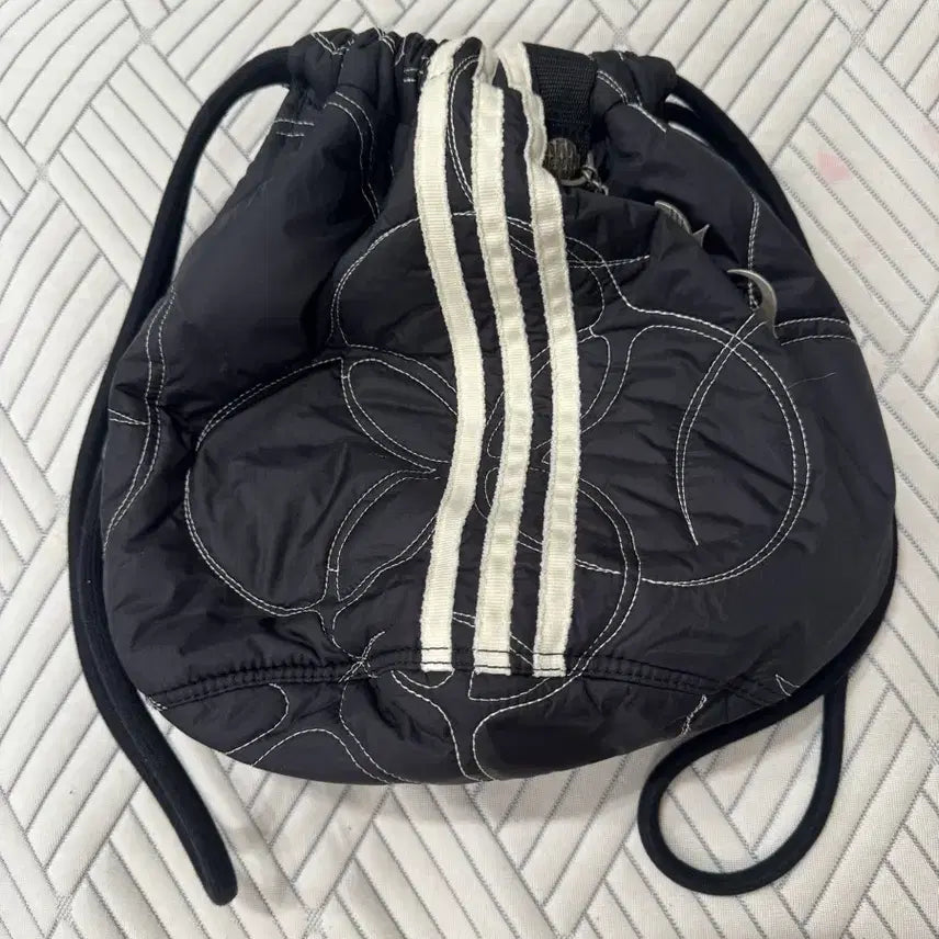 [BUNJANG] Adidas x Thug Club Padded Bag Black / 아디다스&떠그클럽 패디드백 블랙