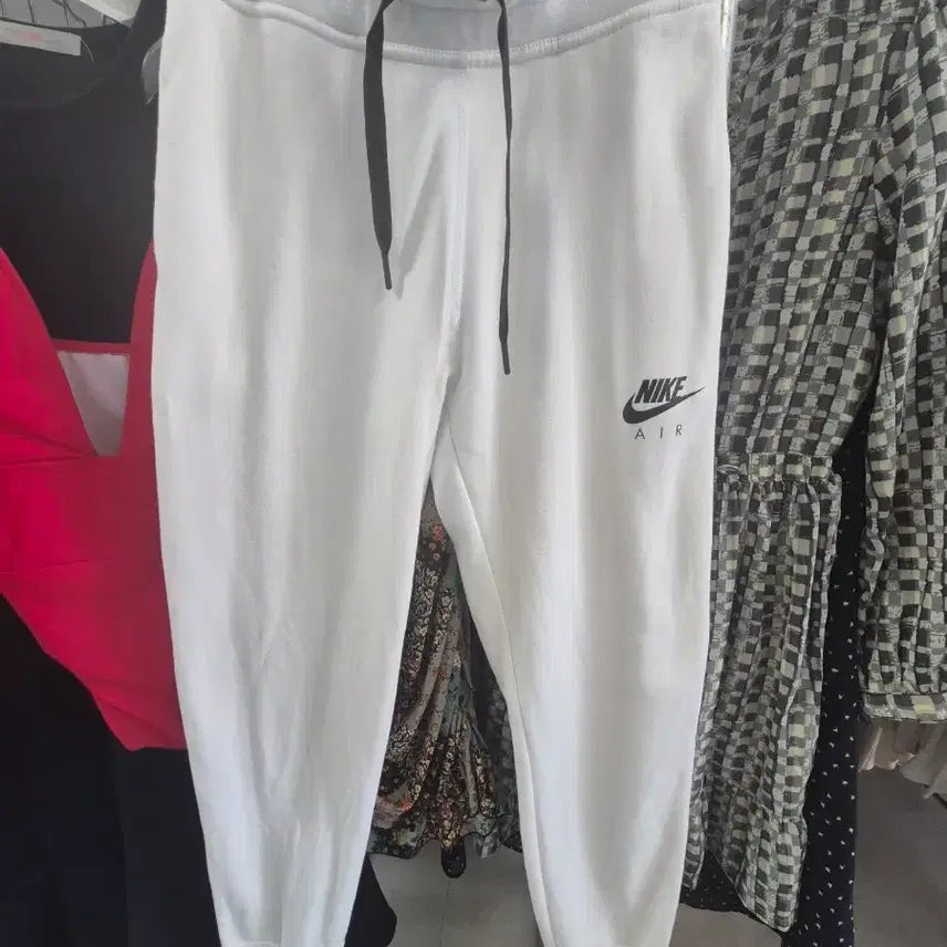 [BUNJANG] Nike Air Fleece/Terry Jogger Pants (White) / 나이키 에어 플리스/테리 조거 팬츠(화이트)