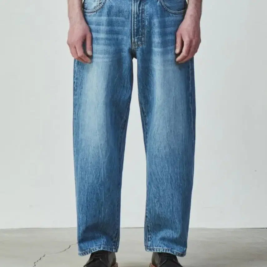 [BUNJANG] Uniform Bridge Wide Crop Denim Pants Indigo Washed / L] 유니폼브릿지 wide crop denim pants indigo washed