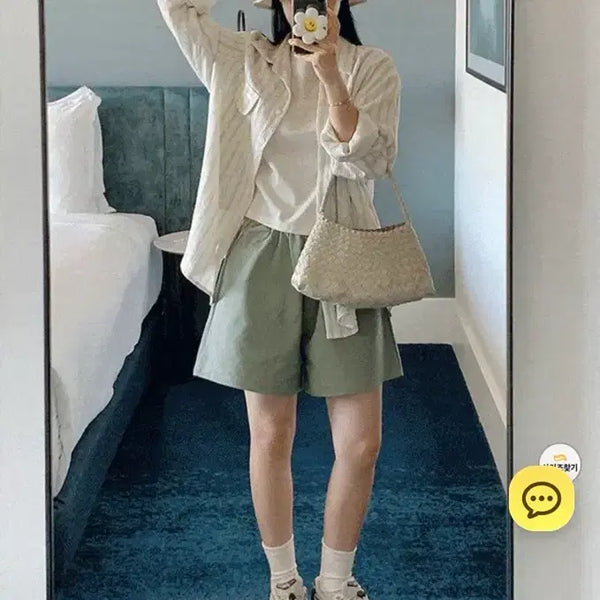 [BUNJANG] Minjikong Linen Stripe Shirt + Khaki Shorts Set / 세트)민지콩 린넨스트라이프셔츠남방+카키반바지