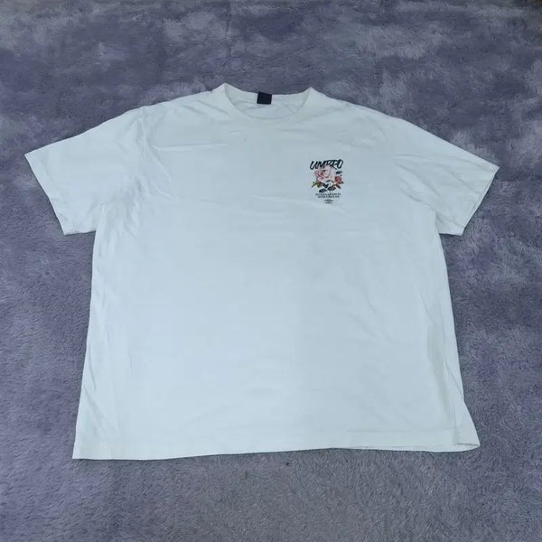 [BUNJANG] Umbro Short-Sleeve T-Shirt Size 105 / 105 엄브로 반팔 티 | 0727A03