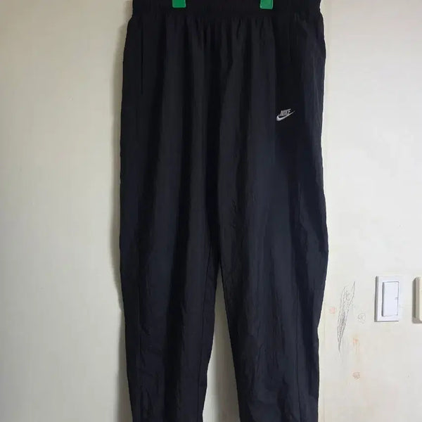 [BUNJANG] Nike Woven Training Pants Black / 나이키 우븐 트레이닝 바지 블랙