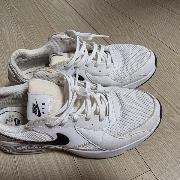 [BUNJANG] Nike Air Max Excee Platinum White Women's Sneakers / 여자 245mm- 나이키 에어맥스 엑시퓨어 플래티넘 화이트 - 여성 스니커즈 운동화