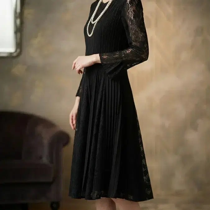 [BUNJANG] Elegant Lace Pleated Long Dress / * 멋스런 레이스 플리츠 원피스       ( 새 상 품 )*