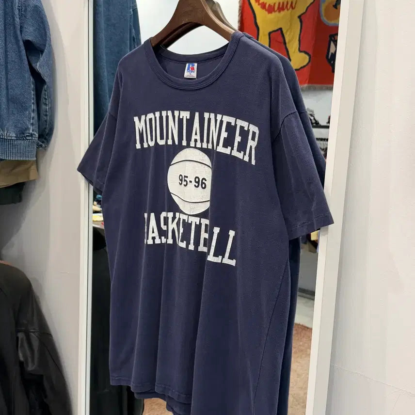 [BUNJANG] 90s Russell Athletic CLASS OF 96 Basketball T-Shirt (Made in USA) / 90s Russell 러셀 BASKETBALL 페이딩 반팔 티셔츠 (made in USA)