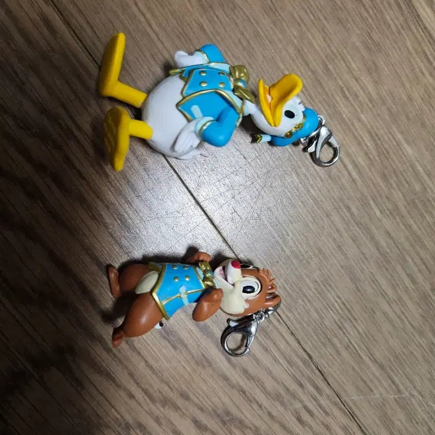 [BUNJANG] Disney Ichiban Kuji E Prize Mini Figure Keychain (Donald Duck, Chip 'n' Dale) / 디즈니 제일복권 e상 미니 피규어 키링 ( 도날드덕 칩앤데일 )