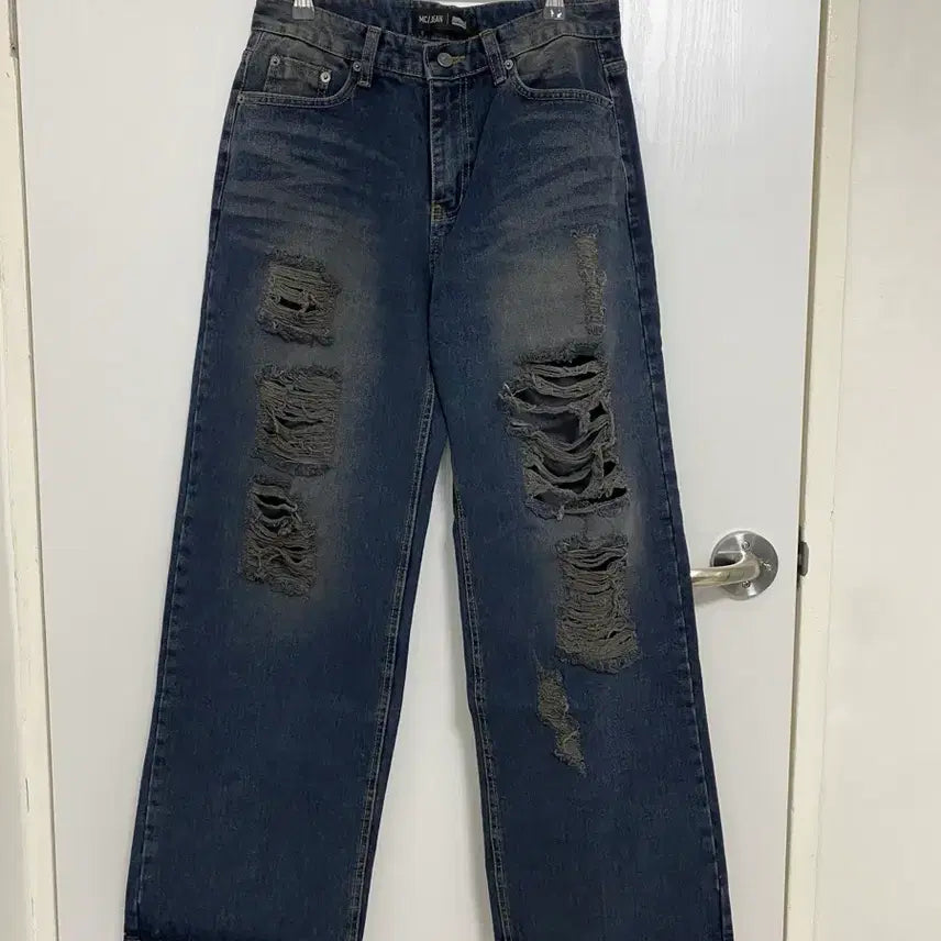 [BUNJANG] Millionkor Distressed Jeans (Size M) / 밀리언코르 디스트로이드 청바지