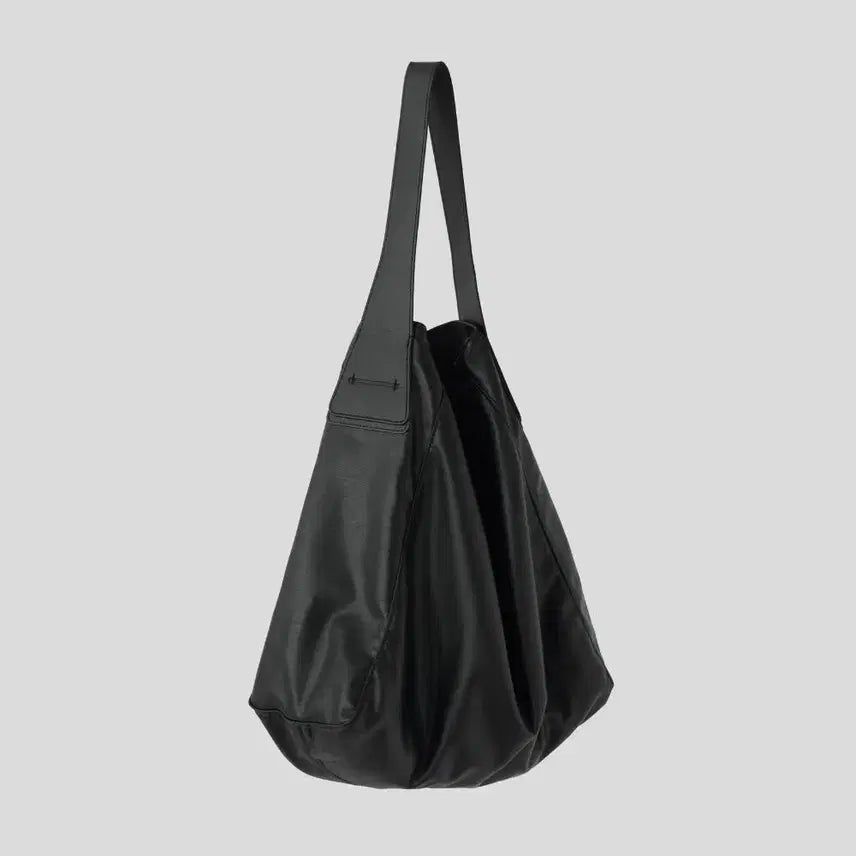[BUNJANG] Lisa Bag Black Facade Pattern Tote Bag / 리자백 블랙 lisa bag 리사백 가방 더로우파크백스타일 파사드패턴 투티에 루에브르 낫띵리튼