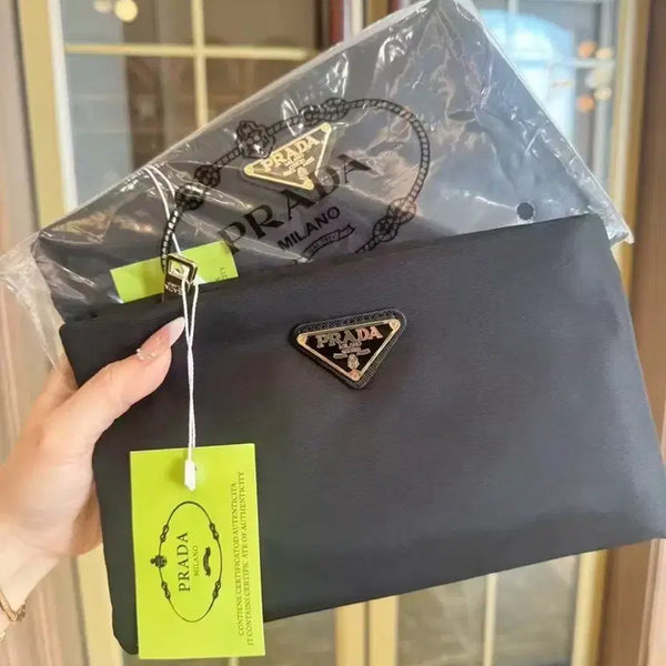 [BUNJANG] Prada Beauty Pocono Big Pouch Black / 프라다뷰티 포코노 빅 파우치 블랙