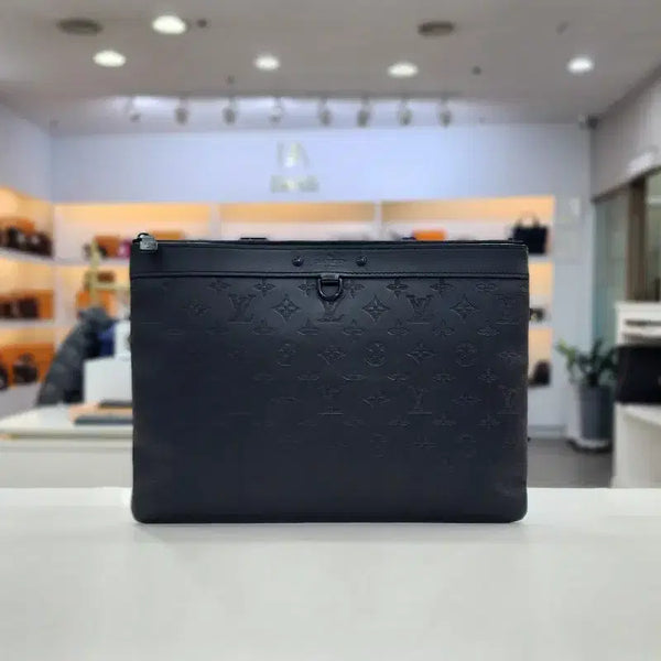 [BUNJANG] Louis Vuitton Monogram Shadow Clutch M62903 / 루이비통 모노그램 섀도우 클러치 내장칩 M62903