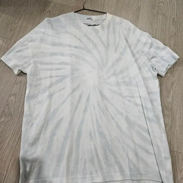 [BUNJANG] Abercrombie & Fitch Men's T-Shirt Embroidered Logo White XL / 아베크롬비 2XL 남성 반팔티셔츠 자수로고 무늬 화이트