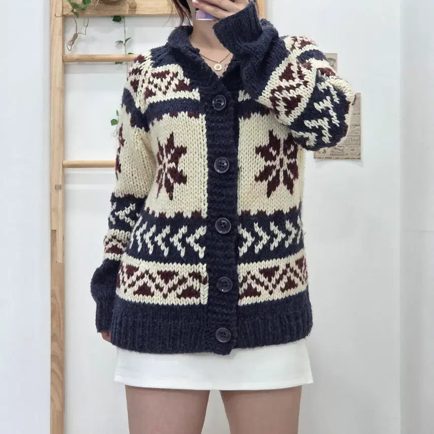 [BUNJANG] MXF Nordic Pattern Cardigan (F Size) / [프립]F/눈꽃 노르딕 패턴 가디건