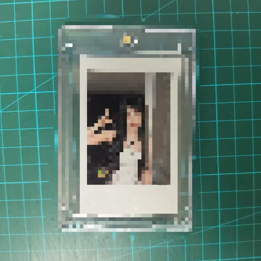 [BUNJANG] fromis_9 Song Hayoung Signed Polaroid / 프로미스나인 송하영 비타민미 팬싸인회 싸인 폴라