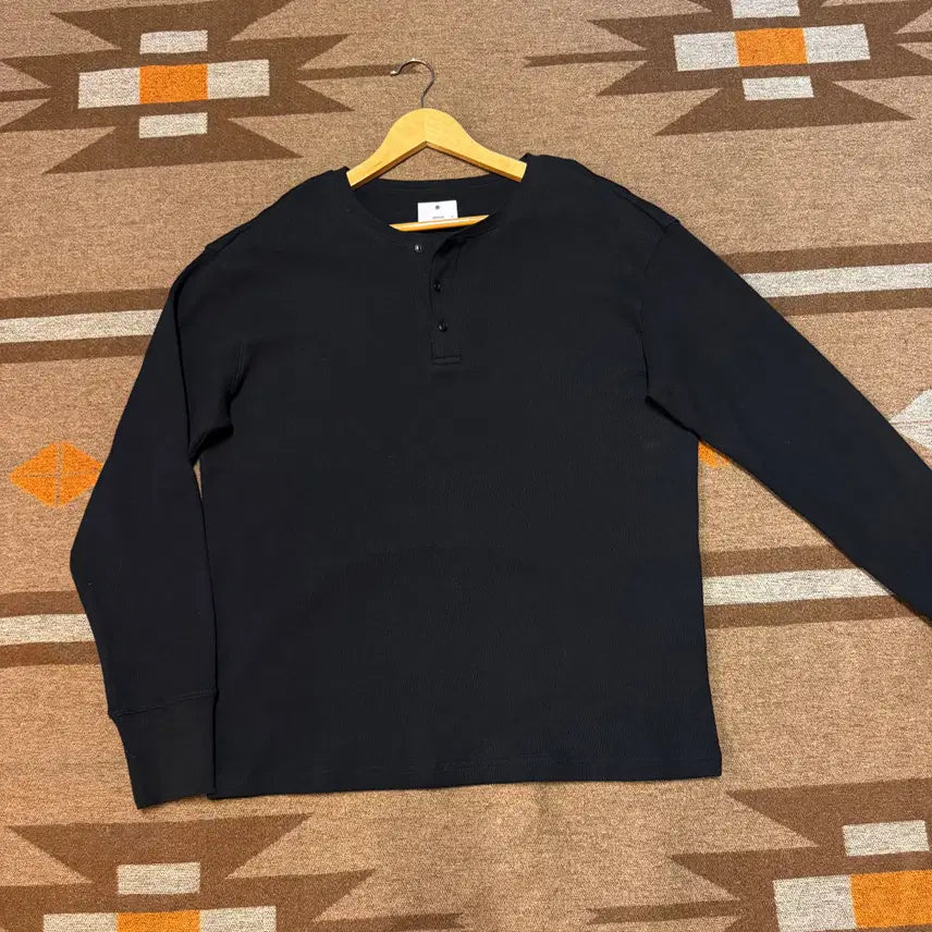 [BUNJANG] Heist Henryneck Long Sleeve L / 헤이스트 헨리넥 롱슬리브 L