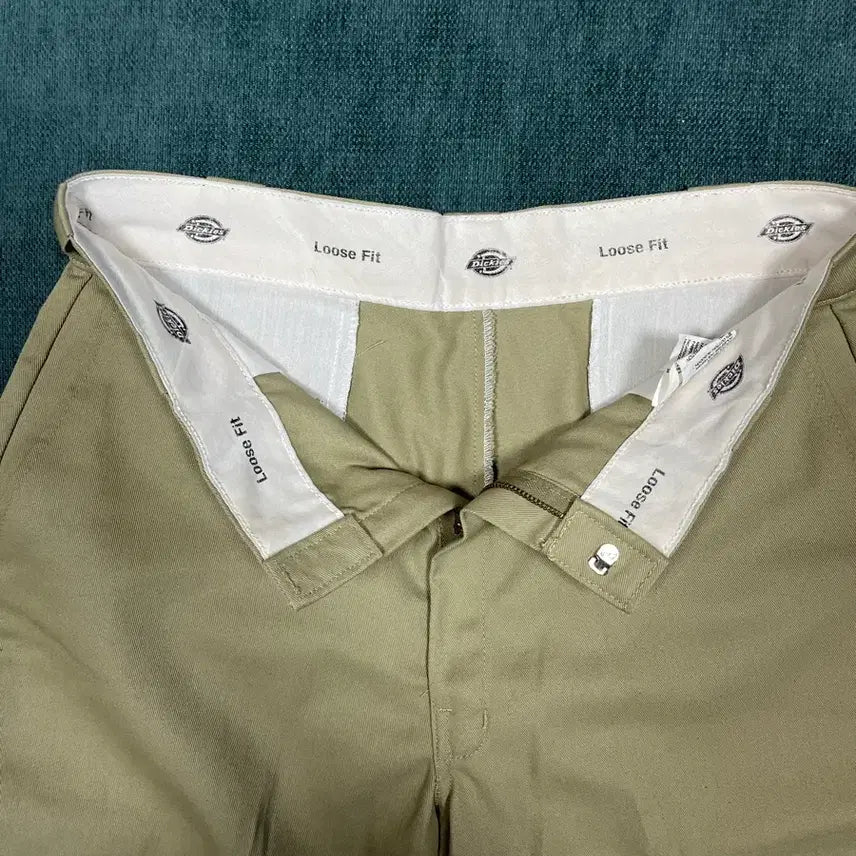 [BUNJANG] Dickies Shorts (Beige) / 디키즈 반바지 (베이지