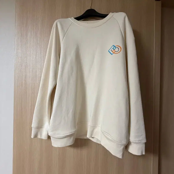 [BUNJANG] Lucky Chouette Sweatshirt Ivory Size M / 럭키슈에뜨 맨투맨