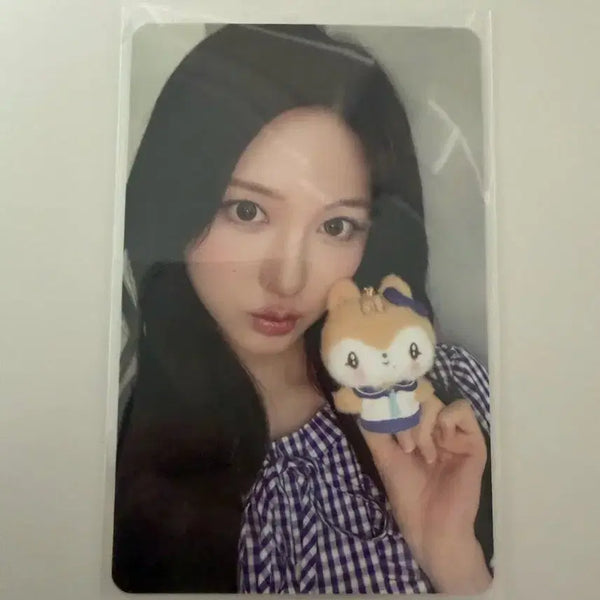 [BUNJANG] IVE MiniBev Popup Gaeul Photocard / 아이브 미니브 팝업 7만원 특전 가을포카