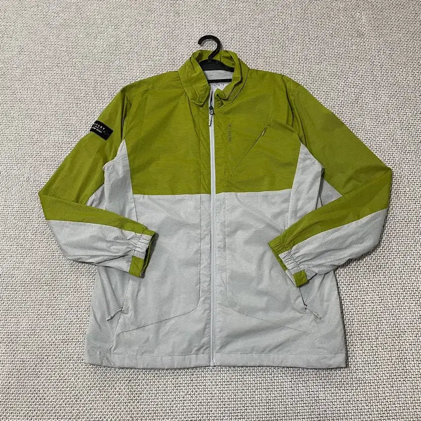 [BUNJANG] Millet XL Windbreaker Jacket / XL 밀레 등산 바람막이 자켓 B.5942