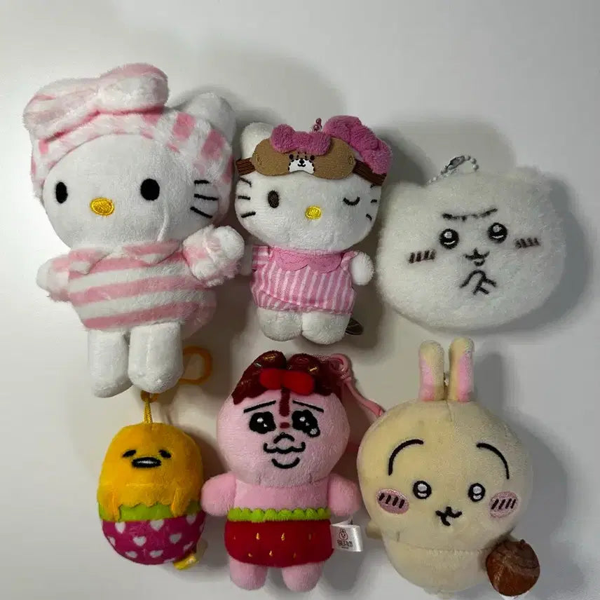 [BUNJANG] Hello Kitty, Chiikawa, Usagi, Gudetama Doll Keychain Bundle Set / 키티 치이카와 우사기 먼작귀 오빤쮸 구데타마 인형 키링 일괄