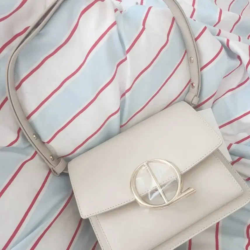 [BUNJANG] Louis Quatorze Shoulder Bag / 루이까도즈 숄더백 깨끗