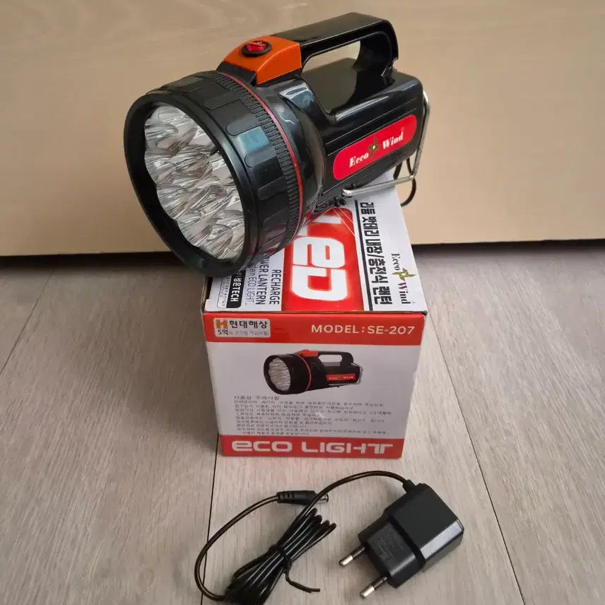 [BUNJANG] SE-207 Rechargeable LED Lantern Flashlight / 새거 LED 충전식랜턴 SE-207 후레쉬 자동차 보트 낚시 가정 등산 캠핑 사냥 야외