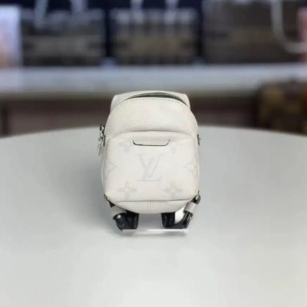 [BUNJANG] Louis Vuitton Taigarama Discovery Backpack Bag Charm / 루이비통 타이가라마 디스커버리 백팩 키링