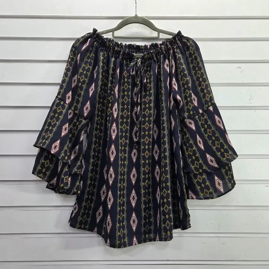[BUNJANG] Patterned 3/4 Sleeve Front Tie Chiffon Blouse - Size 55 / 패턴무늬 칠부소매 앞끈장식 쉬폰 블라우스 55/보물찾기천사