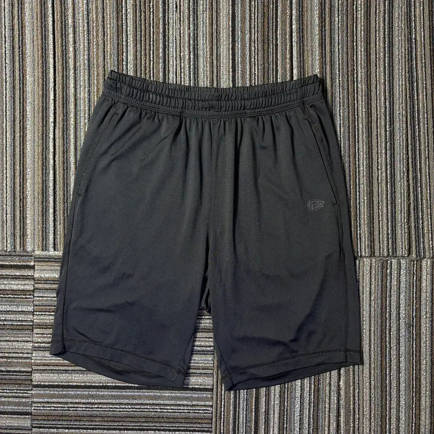 [BUNJANG] Dickies Black Functional Training Shorts / 디키즈 블랙 기능성 트레이닝 쇼츠