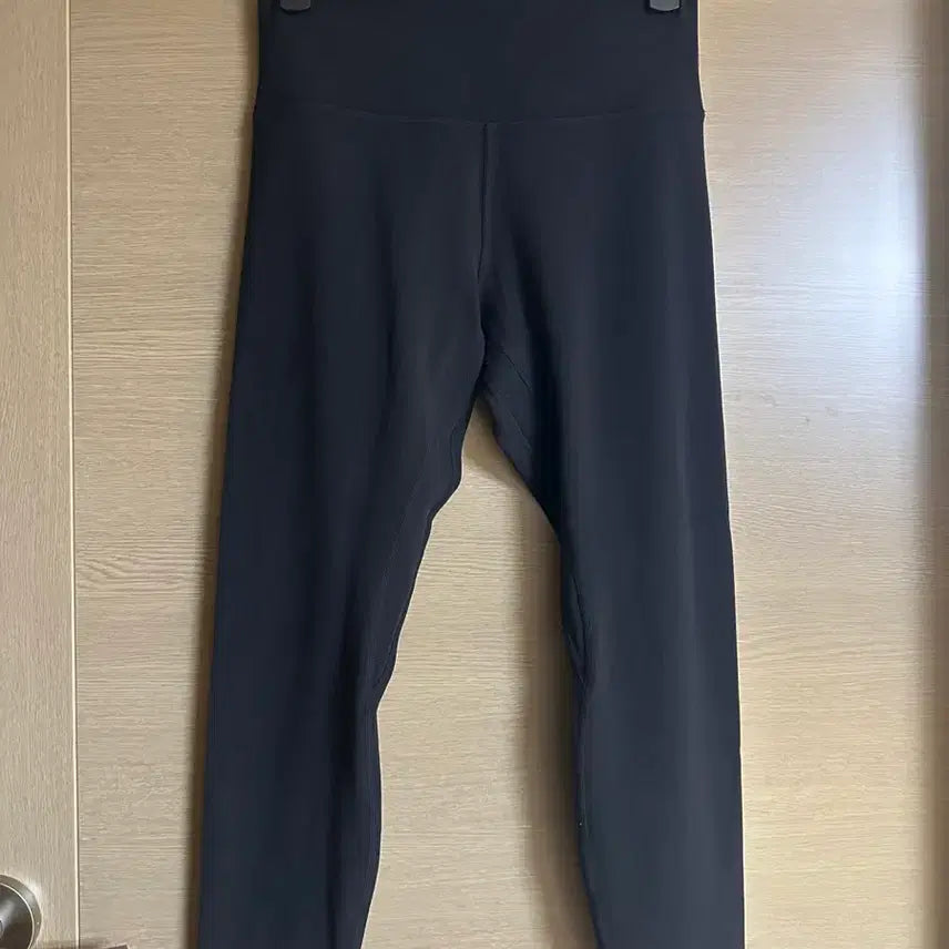 [BUNJANG] Lululemon Align High-Rise Leggings (Asia Fit, L, Black) / [L]룰루레몬 얼라인 하이라이즈 레깅스 24