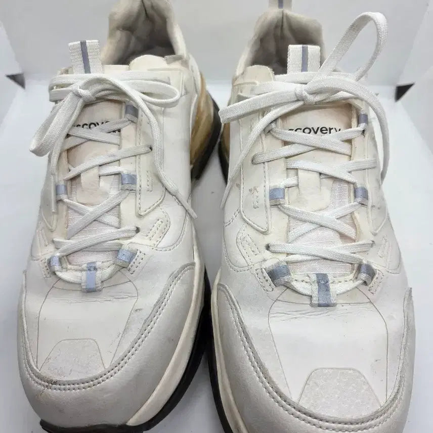 [BUNJANG] Discovery Expedition Bucket DW Walker Air Sneakers (270) / 디스커버리 운동화 270