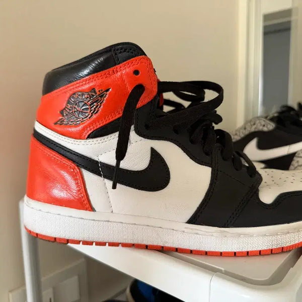 [BUNJANG] Air Jordan 1 High 'Electro Orange' Custom Sneakers (Size 270) / 조던1 하이 일렉트로 오렌지 백보드 커스텀 270