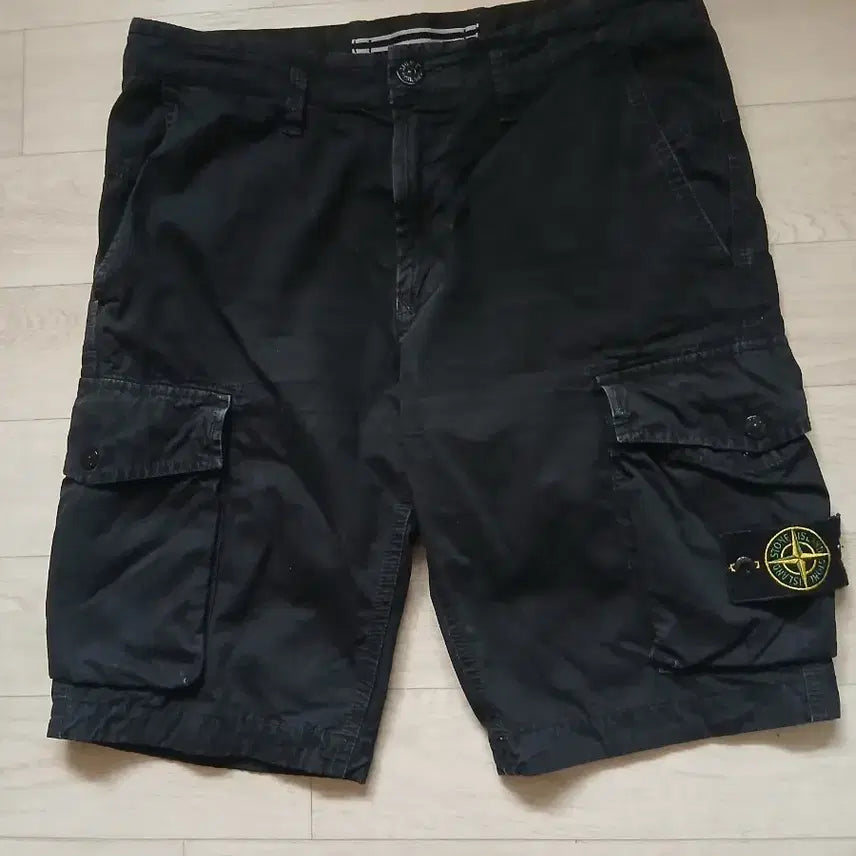 [BUNJANG] Stone Island Garment Dyed Bermuda Cargo Shorts Black 32 / 스톤아일랜드 바지 팬츠 반바지 버뮤다 카고 정품  블랙 32